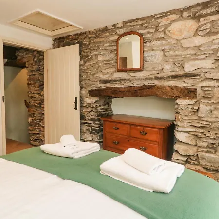 Bridge House Hotel