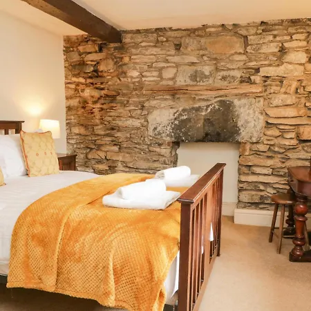 Otel Bridge House 4*